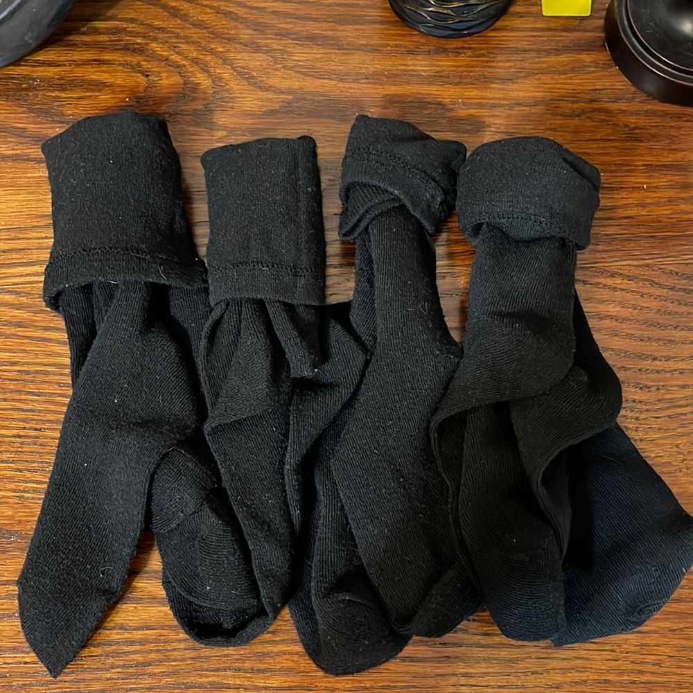 4 pair of women’s black socks